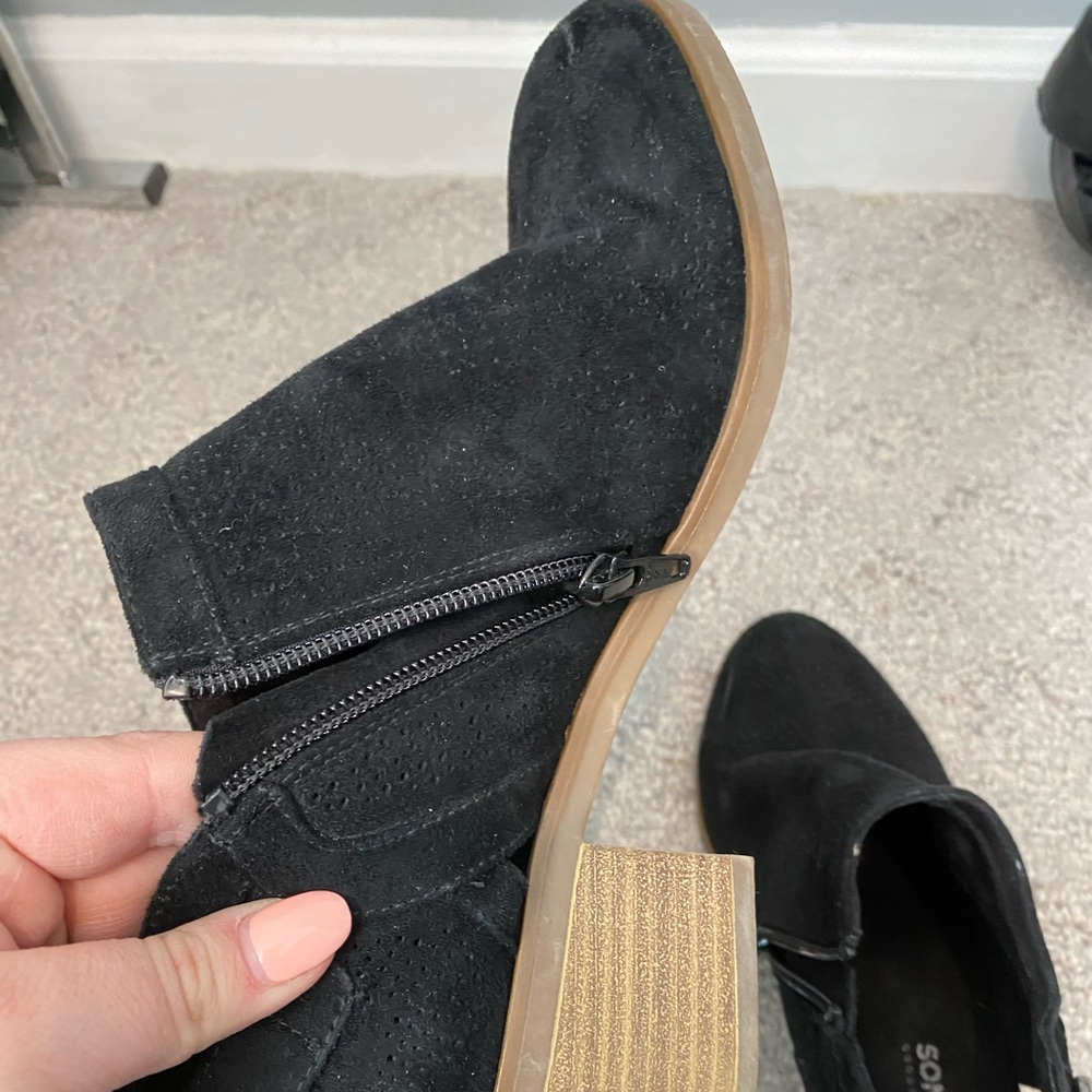 Booties - Picture 3 of 3